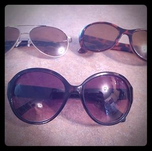 3 pairs of used sunglasses